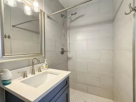 13788 84th Terrace Seminole FL 33776