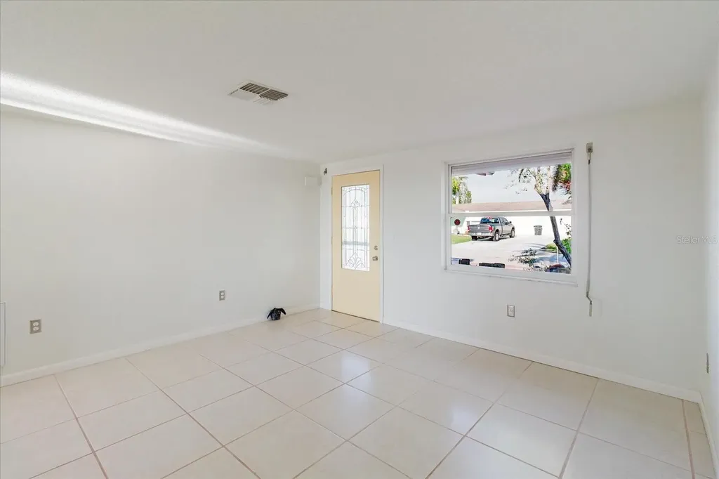 12825 5th Isle Hudson FL 34667