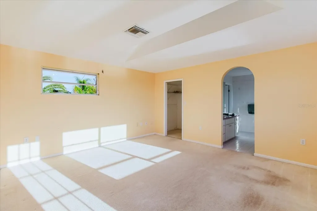 12825 5th Isle Hudson FL 34667