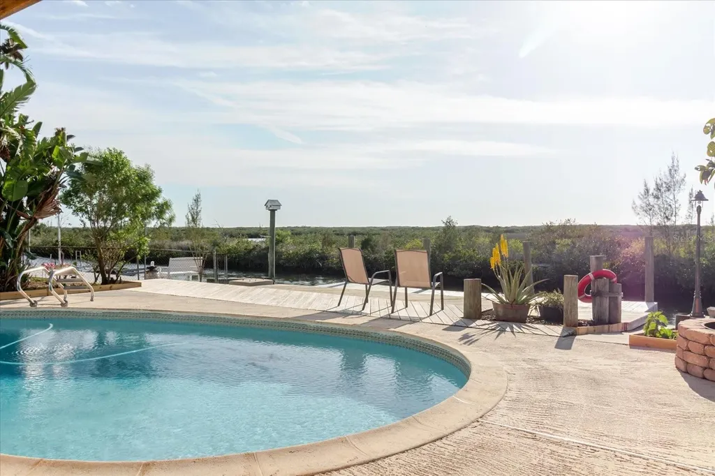 12825 5th Isle Hudson FL 34667