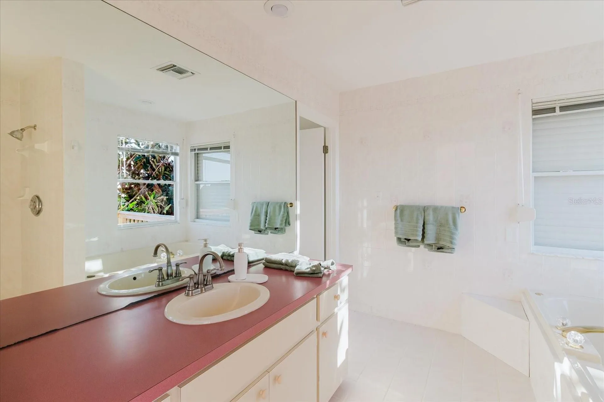 12825 5th Isle Hudson FL 34667