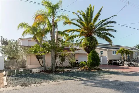 12825 5th Isle Hudson FL 34667