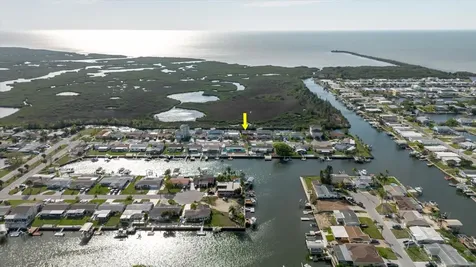 12825 5th Isle Hudson FL 34667
