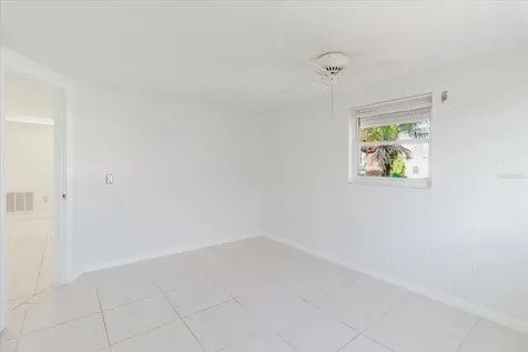 12825 5th Isle Hudson FL 34667