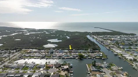12825 5th Isle Hudson FL 34667