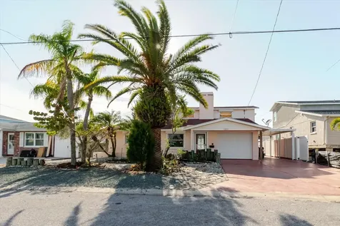12825 5th Isle Hudson FL 34667
