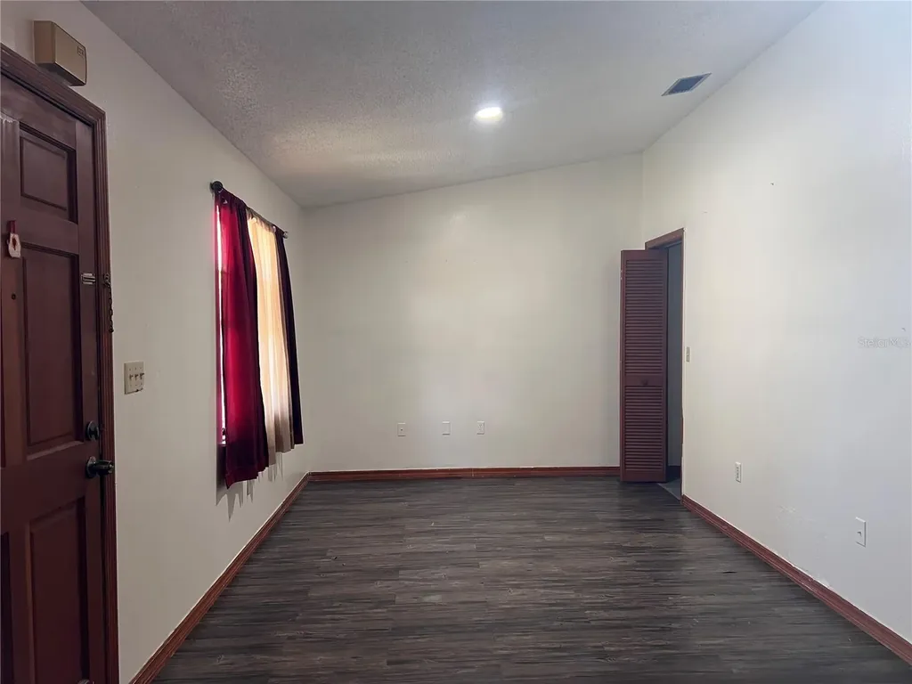 727 Wyoming St Cloud FL 34769