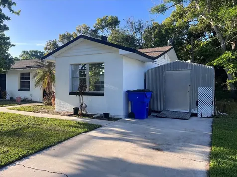 727 Wyoming St Cloud FL 34769