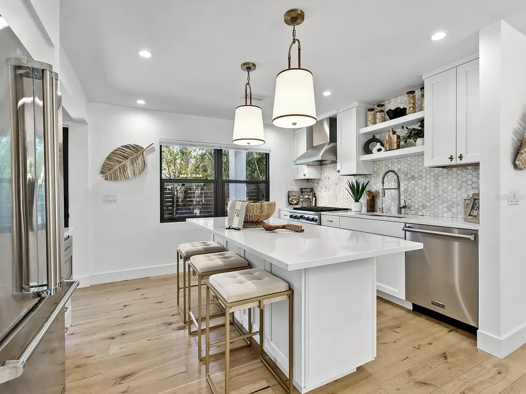 617 Madison Court Sarasota FL 34236