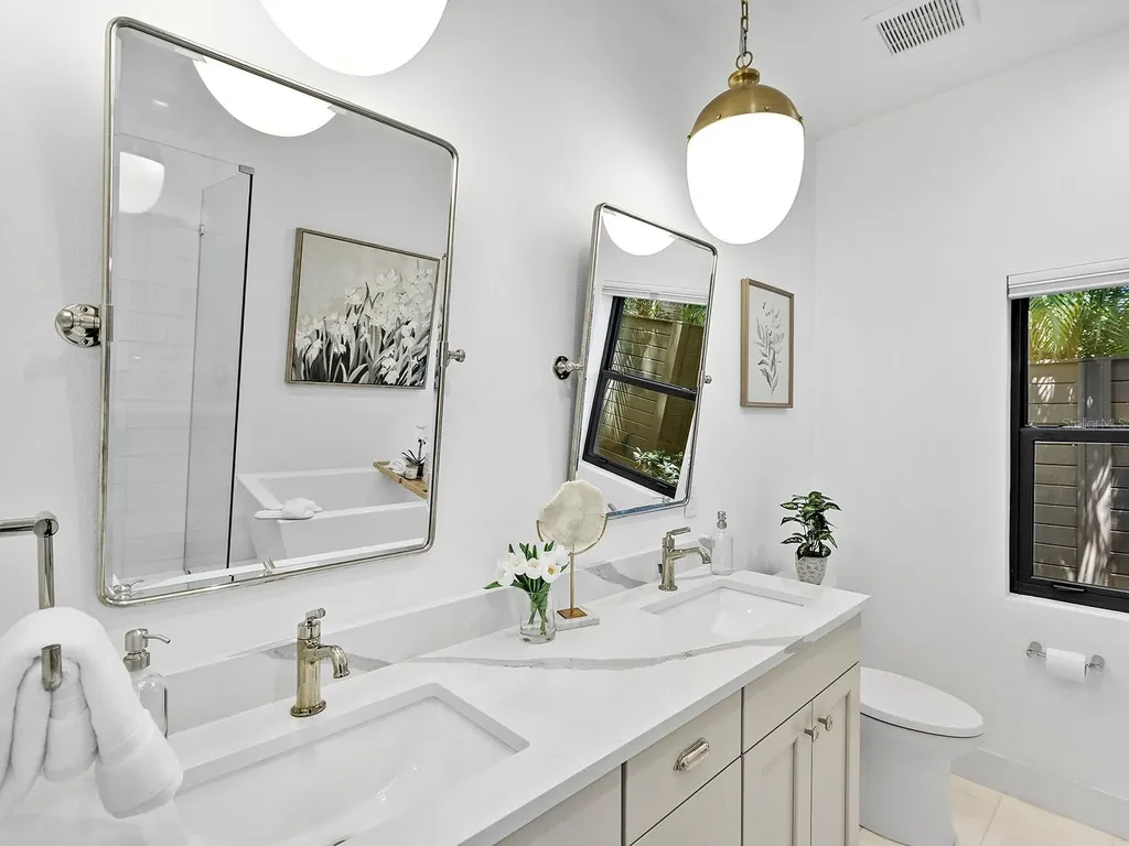 617 Madison Court Sarasota FL 34236