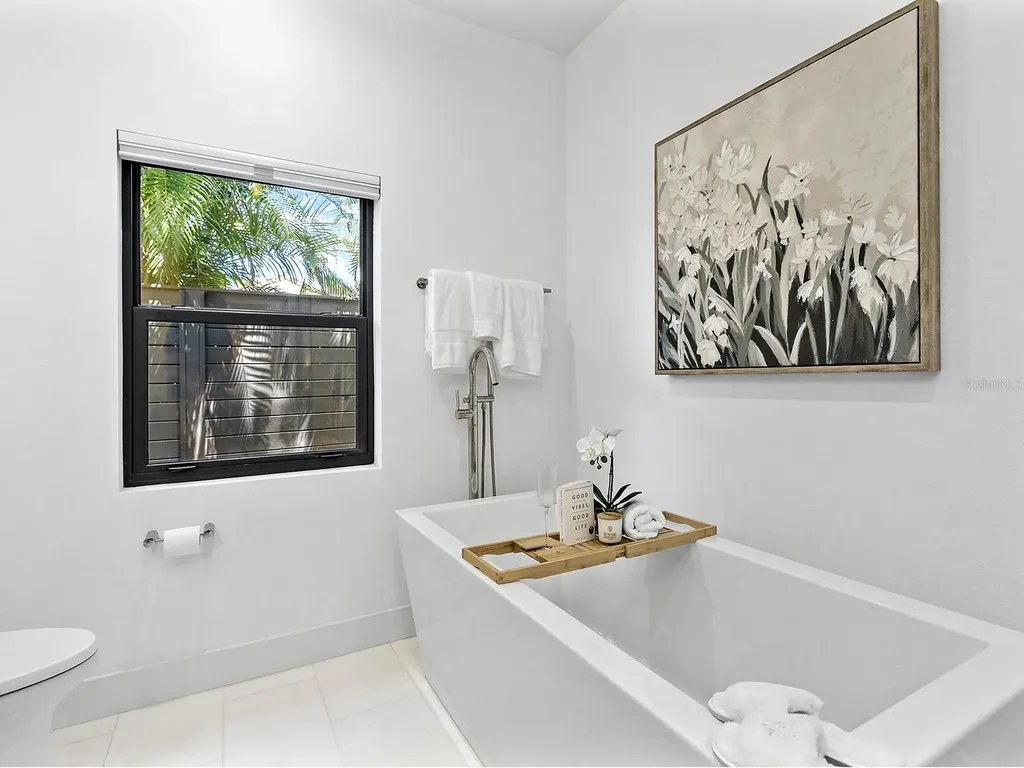 617 Madison Court Sarasota FL 34236