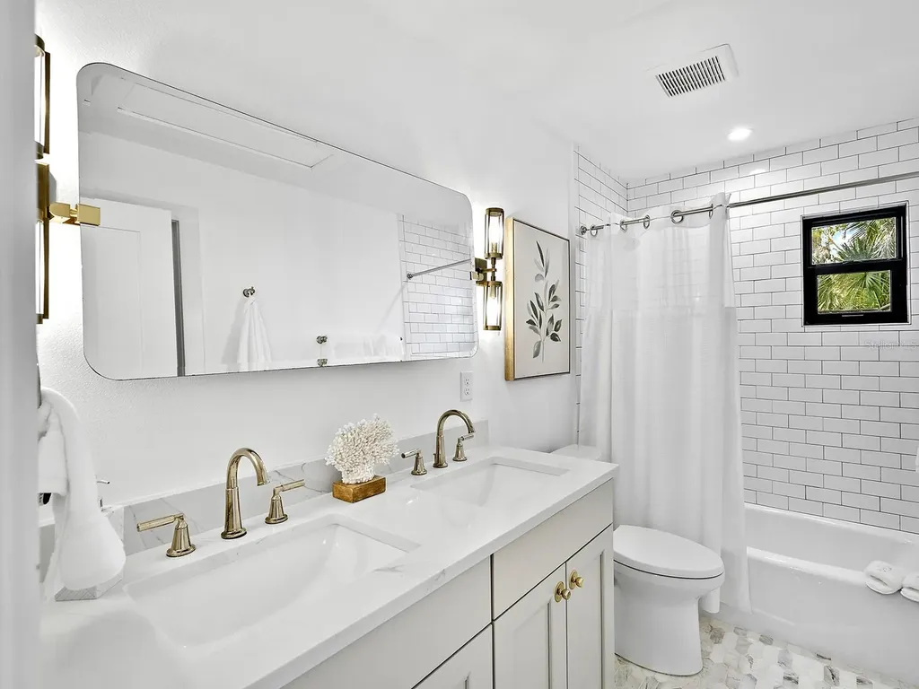 617 Madison Court Sarasota FL 34236