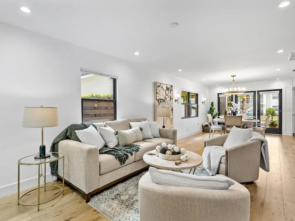 617 Madison Court Sarasota FL 34236