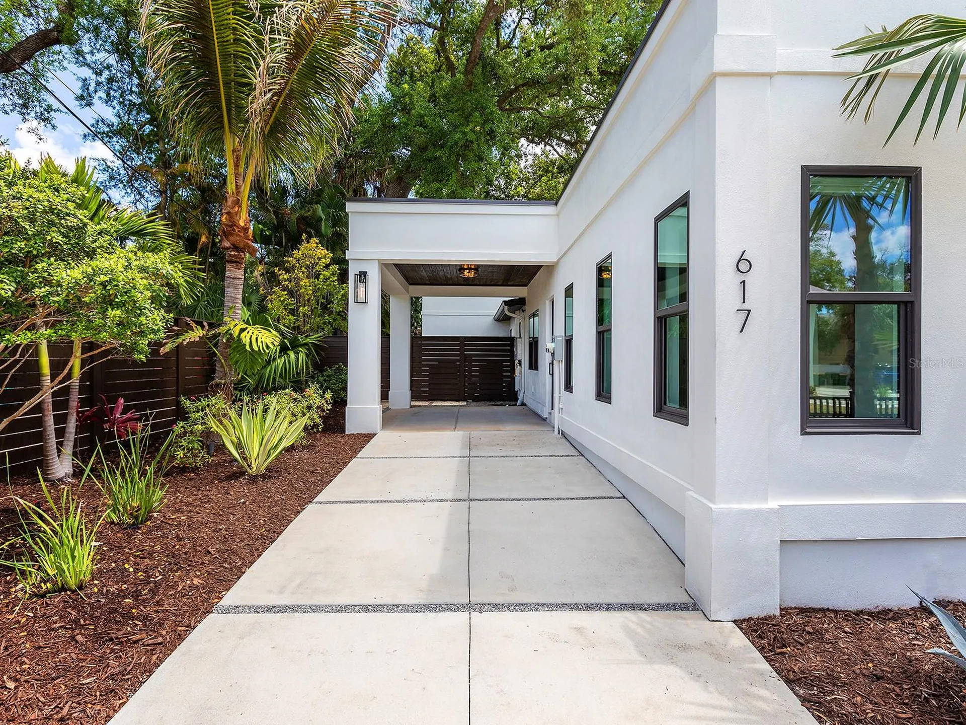 617 Madison Court Sarasota FL 34236