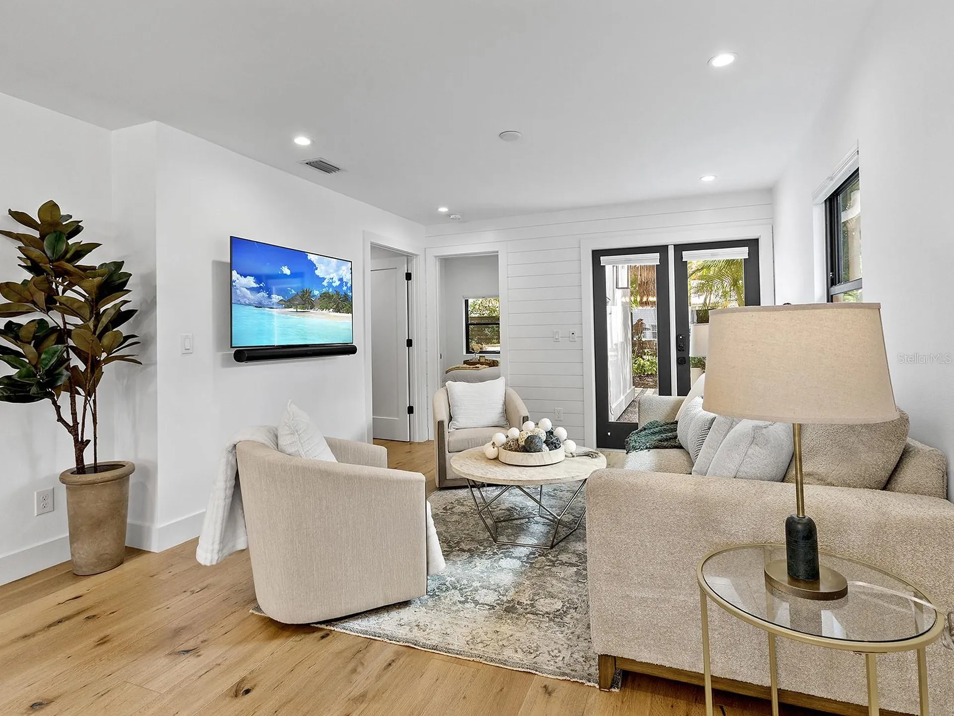 617 Madison Court Sarasota FL 34236