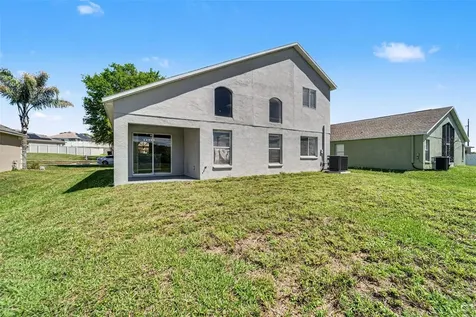 7533 Merchantville Circle Zephyrhills FL 33540
