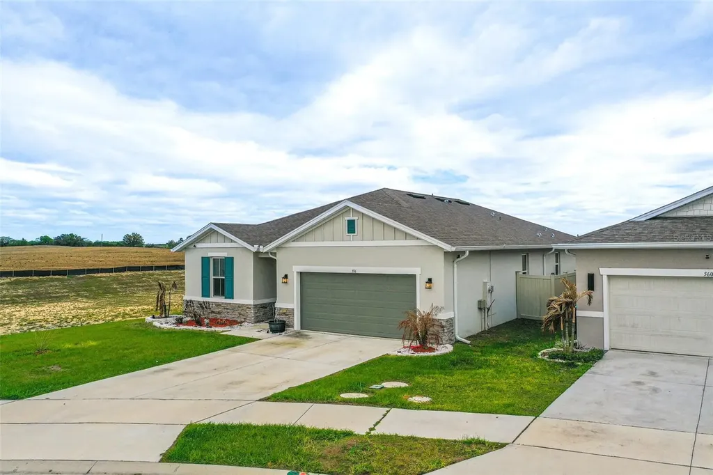 556 Hennepin Loop Lake Wales FL 33898