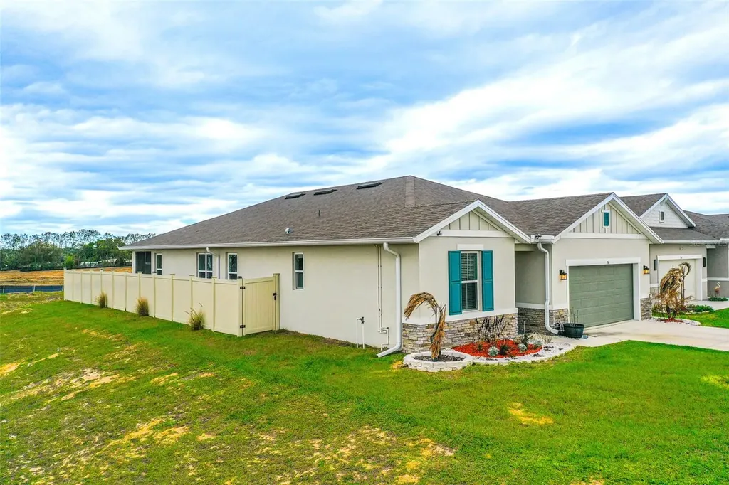 556 Hennepin Loop Lake Wales FL 33898