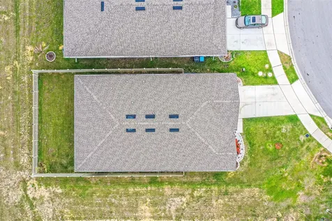 556 Hennepin Loop Lake Wales FL 33898