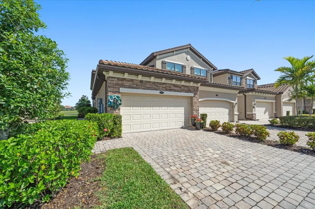 18027 Gawthrop Drive Bradenton FL 34211