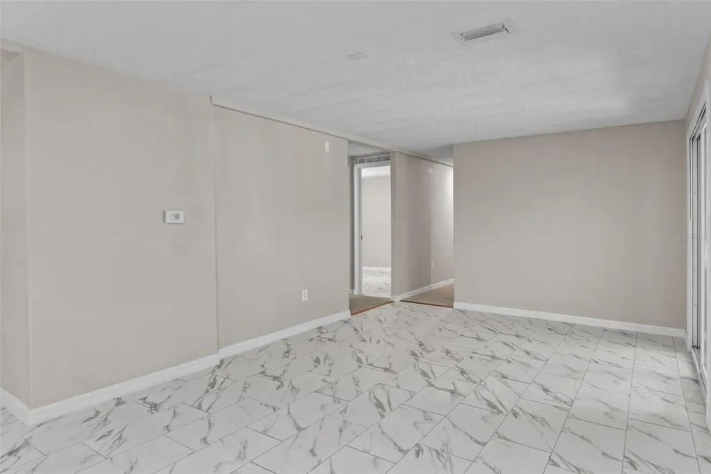 3547 Cr 405 Lake Panasoffkee FL 33538