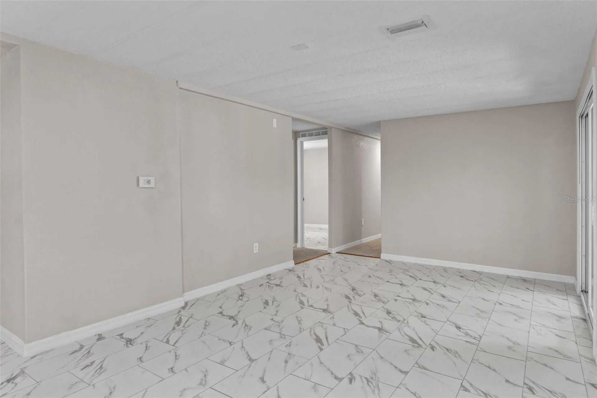 3547 Cr 405 Lake Panasoffkee FL 33538