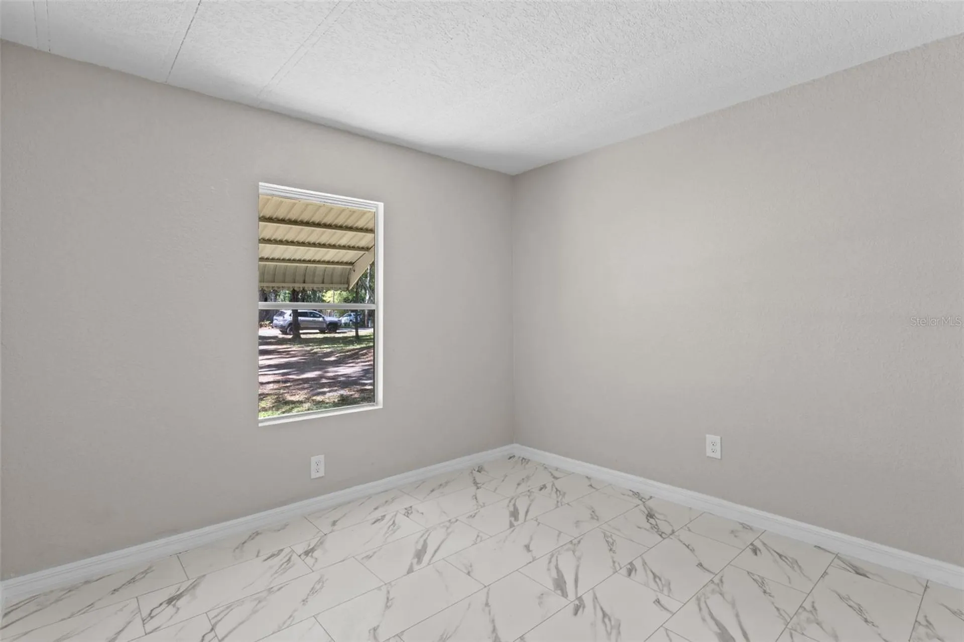 3547 Cr 405 Lake Panasoffkee FL 33538
