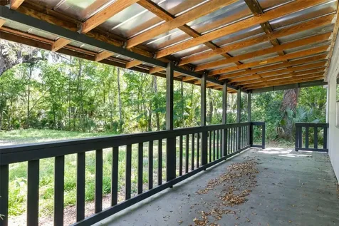 3547 Cr 405 Lake Panasoffkee FL 33538