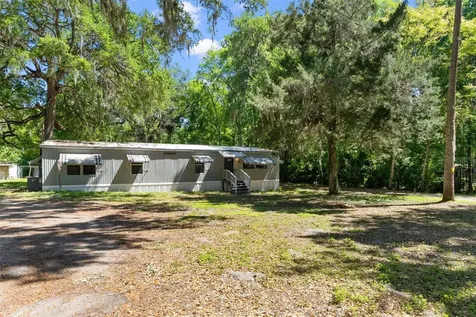 3547 Cr 405 Lake Panasoffkee FL 33538