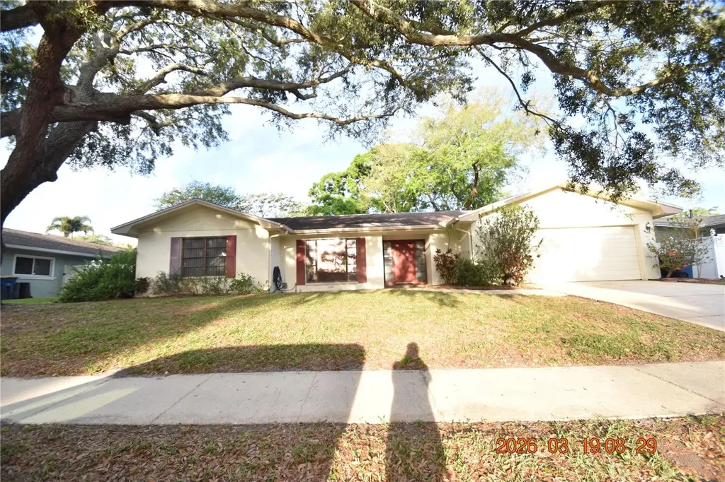 2562 Redwood Way Clearwater FL 33761