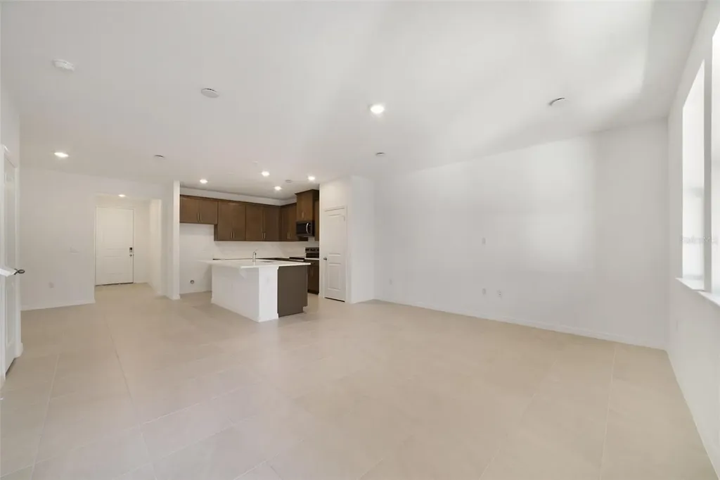688 Lola Lane Oviedo FL 32765