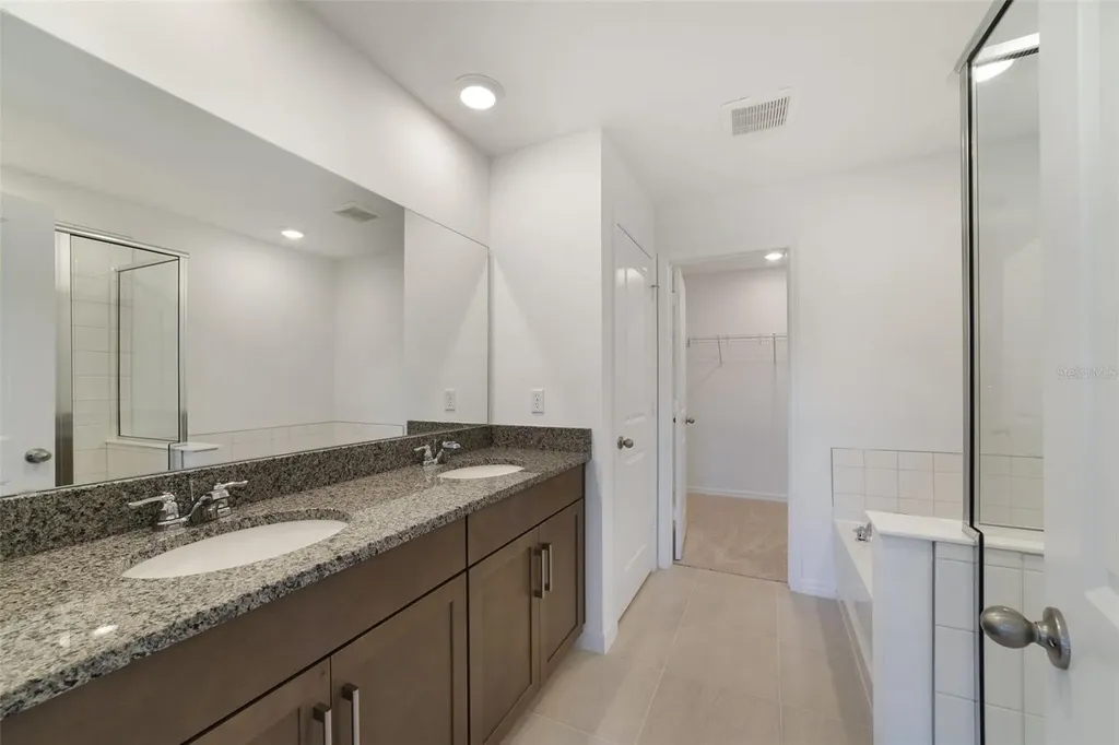 688 Lola Lane Oviedo FL 32765