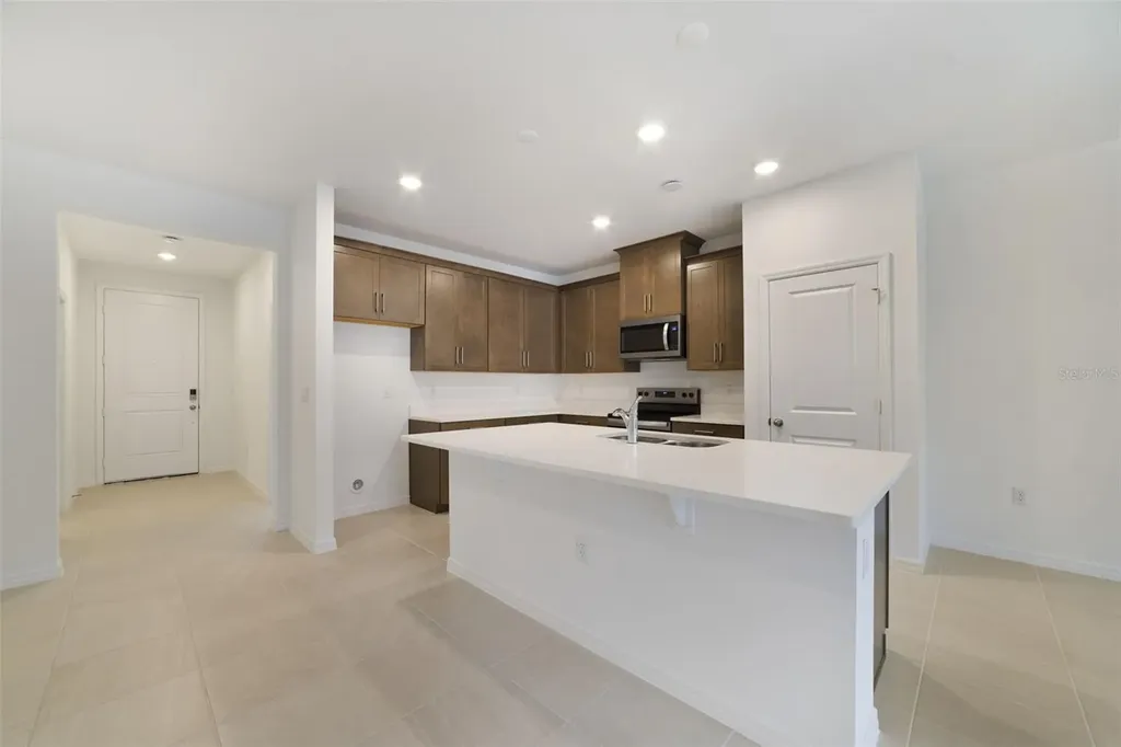 688 Lola Lane Oviedo FL 32765