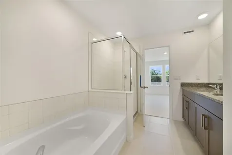 688 Lola Lane Oviedo FL 32765