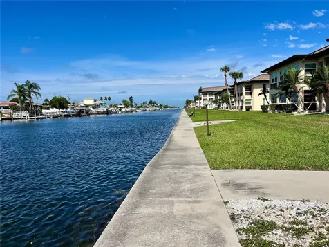 4754 Marine Parkway New Port Richey FL 34652