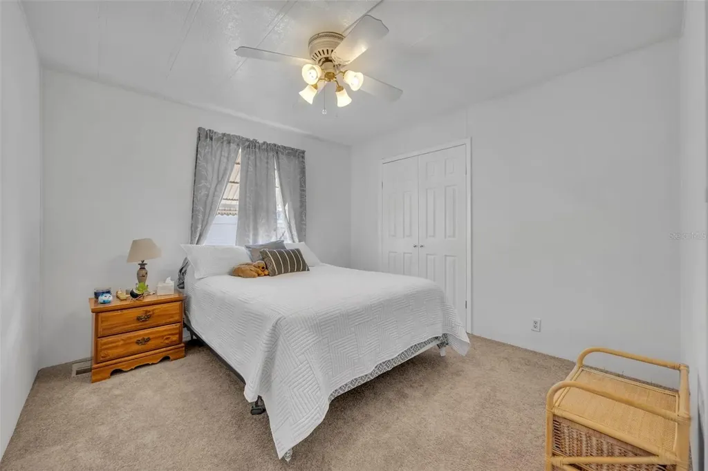180 Paradise N Leesburg FL 34788