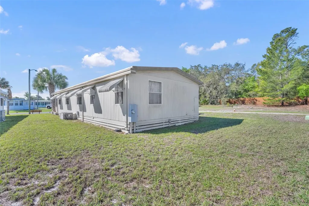 180 Paradise N Leesburg FL 34788