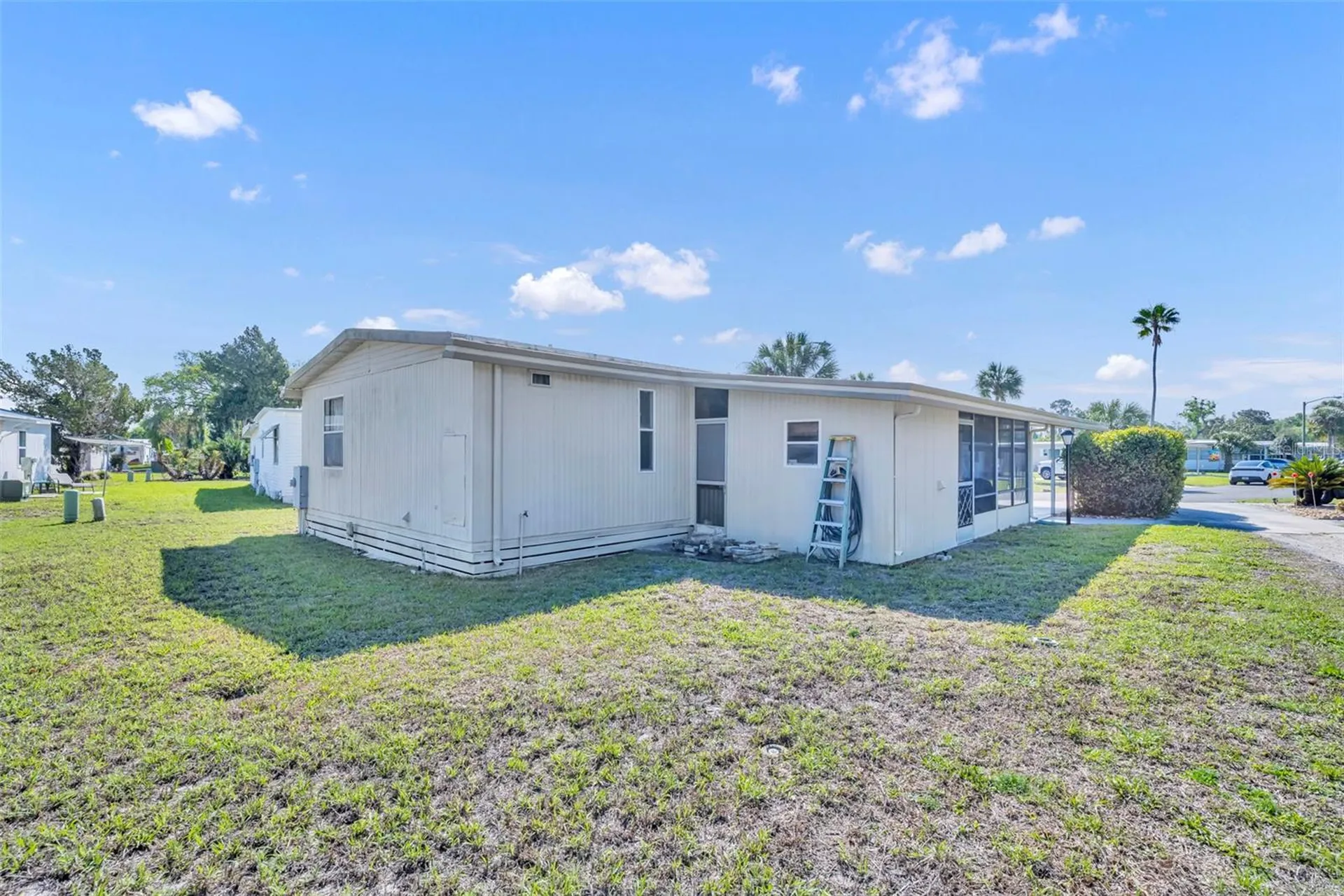 180 Paradise N Leesburg FL 34788