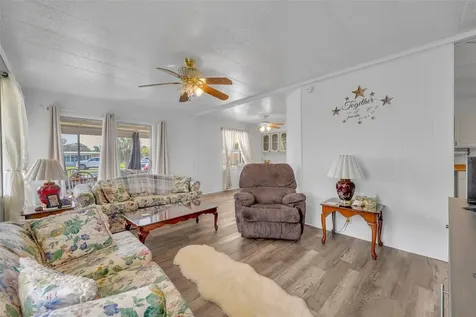 180 Paradise N Leesburg FL 34788