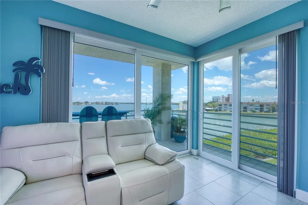 7979 Sailboat Key Boulevard S South Pasadena FL 33707