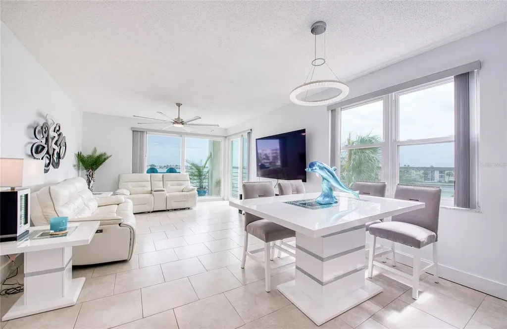 7979 Sailboat Key Boulevard S South Pasadena FL 33707