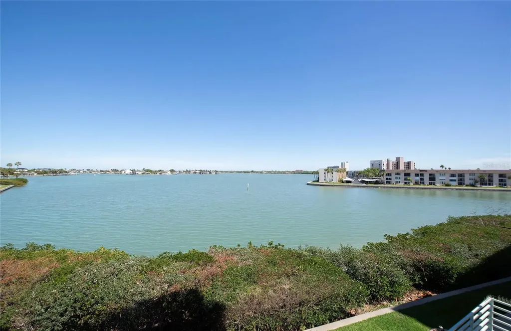 7979 Sailboat Key Boulevard S South Pasadena FL 33707