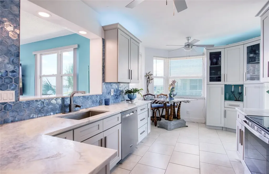 7979 Sailboat Key Boulevard S South Pasadena FL 33707