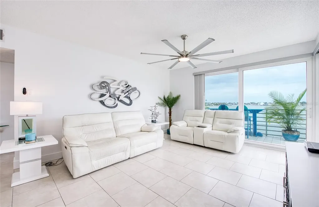 7979 Sailboat Key Boulevard S South Pasadena FL 33707