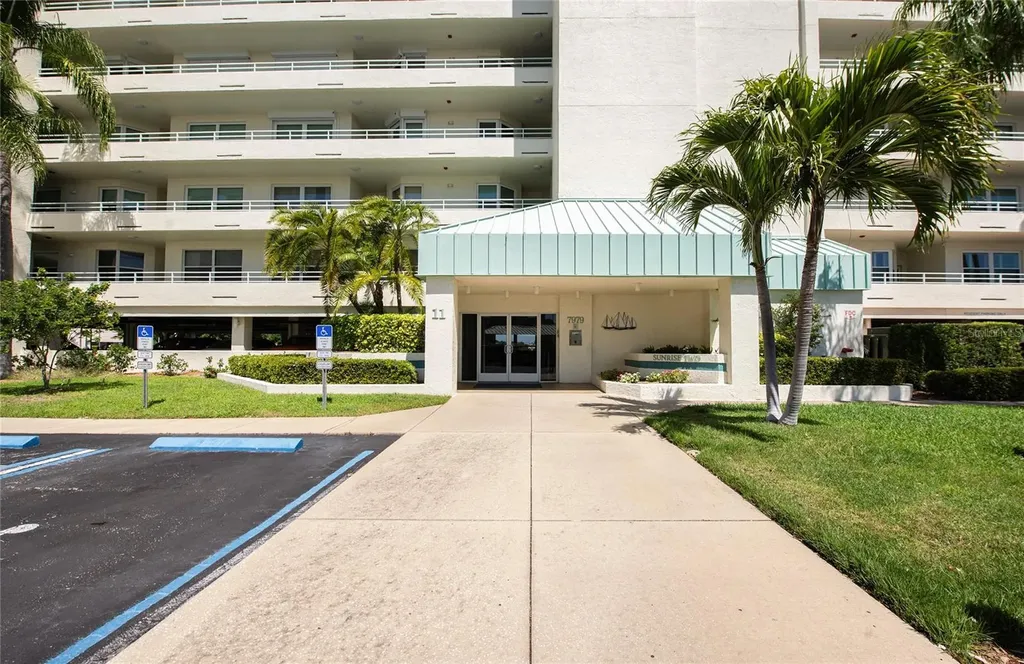 7979 Sailboat Key Boulevard S South Pasadena FL 33707