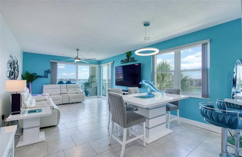 7979 Sailboat Key Boulevard S South Pasadena FL 33707
