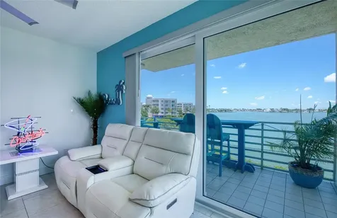 7979 Sailboat Key Boulevard S South Pasadena FL 33707