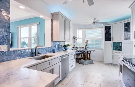 7979 Sailboat Key Boulevard S South Pasadena FL 33707
