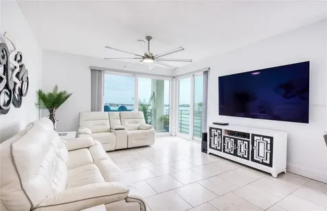 7979 Sailboat Key Boulevard S South Pasadena FL 33707