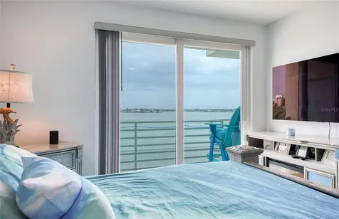 7979 Sailboat Key Boulevard S South Pasadena FL 33707